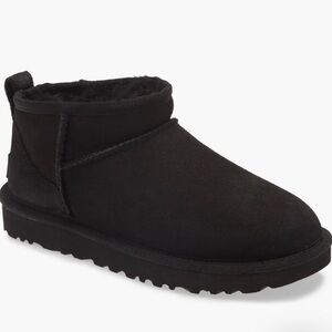 UGG Black Classic Mini Boots LIKE NEW! with Sheepskin Lining. Worn once.